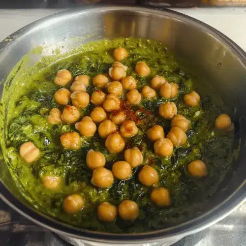 Chana Saag (Indian Chickpea and Spinach Curry