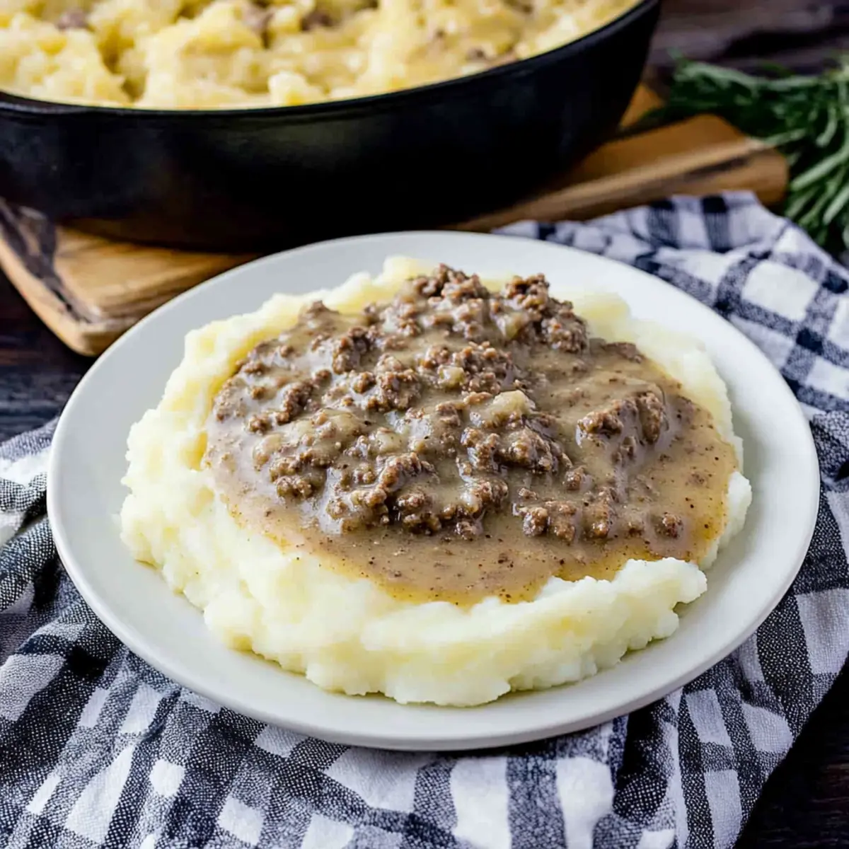 Creamed Ground Beef Gravy